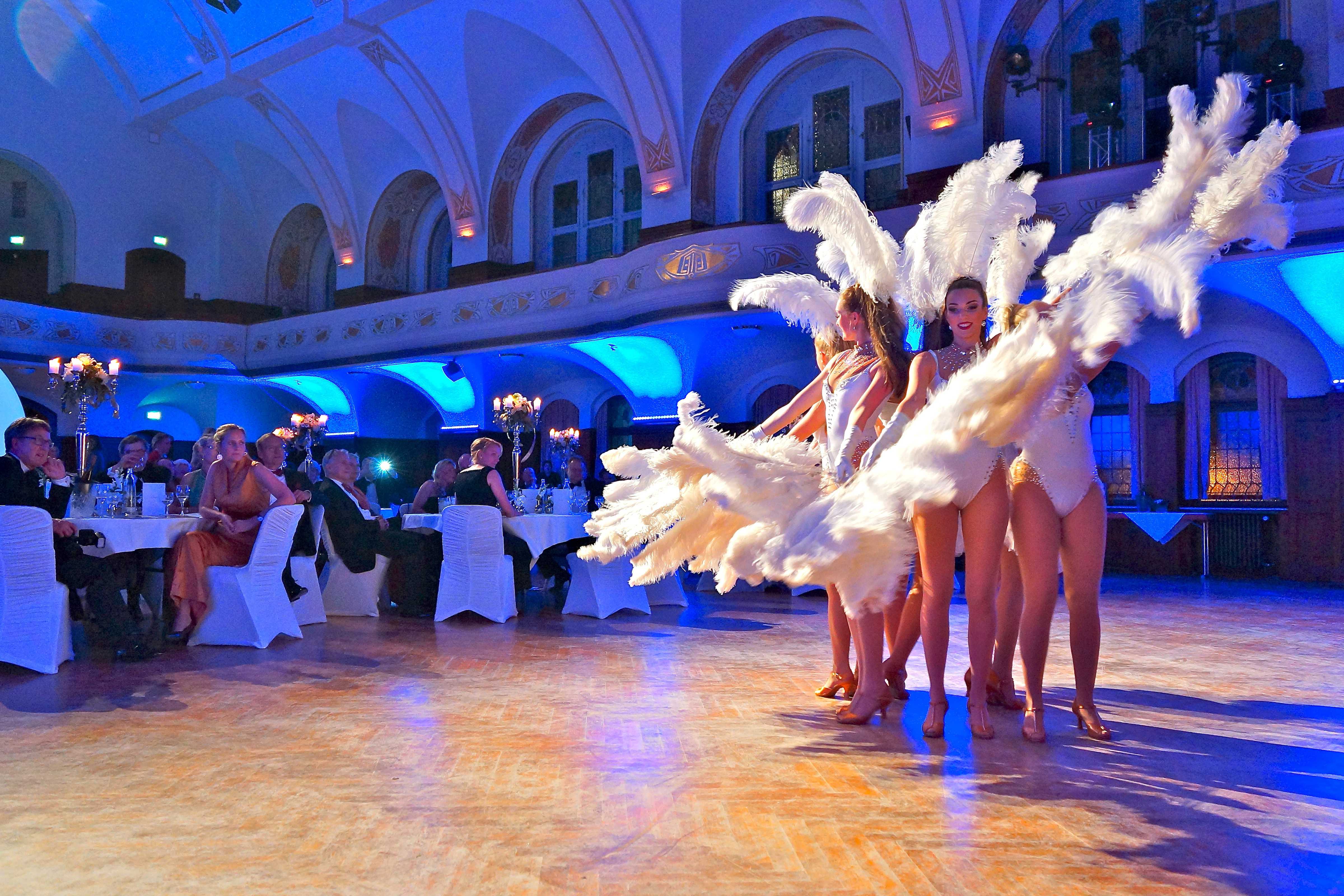 Opern Ball Jena Foto: Axel Sperl